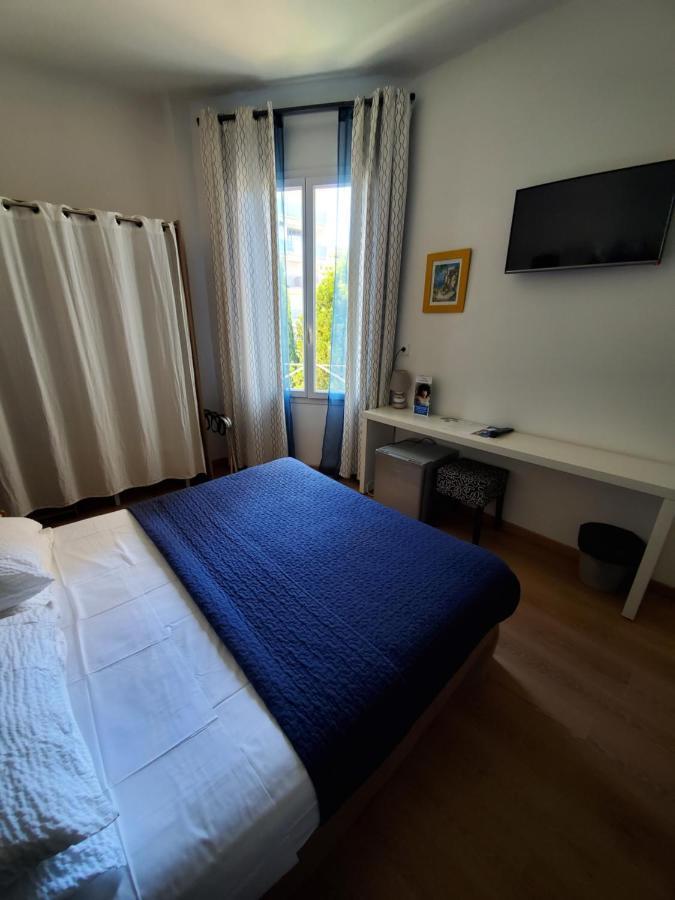 ז'ואן-לה-פינס Brit Hotel Colbert מראה חיצוני תמונה