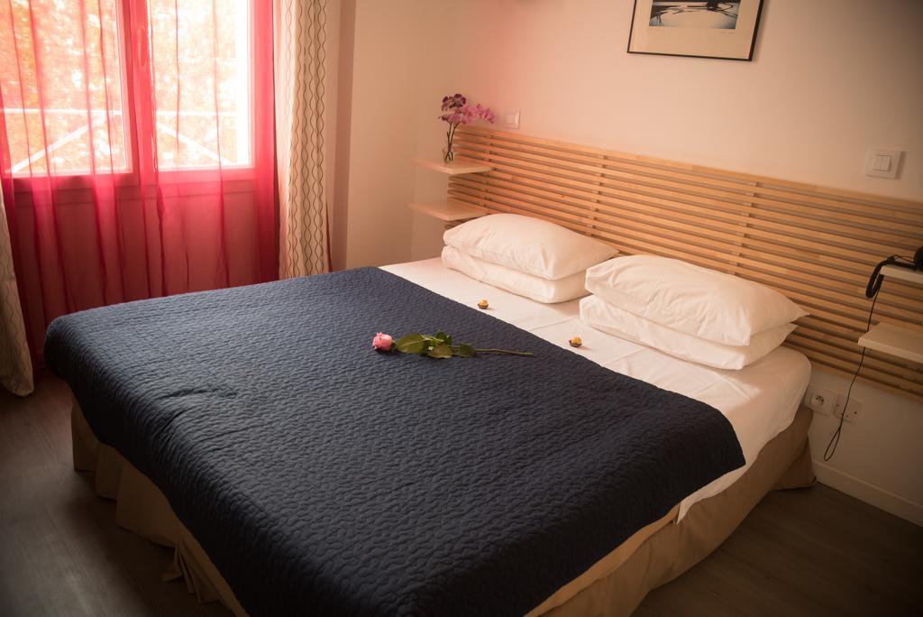 ז'ואן-לה-פינס Brit Hotel Colbert מראה חיצוני תמונה