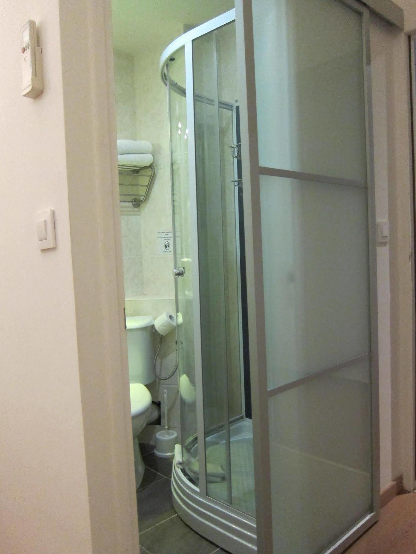 ז'ואן-לה-פינס Brit Hotel Colbert מראה חיצוני תמונה