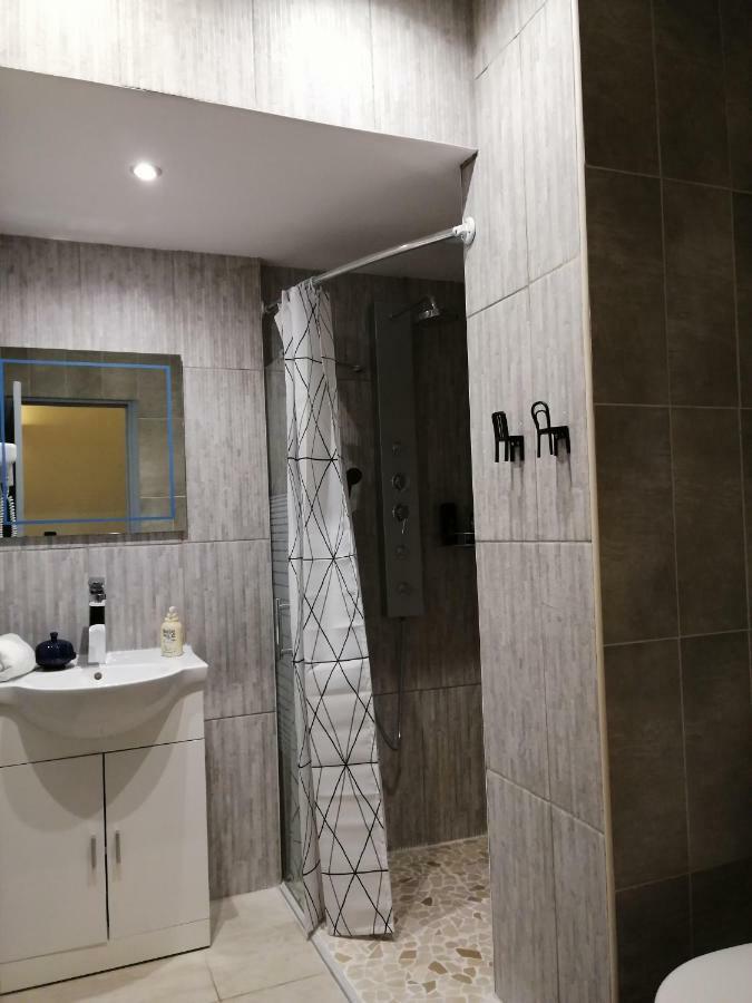 ז'ואן-לה-פינס Brit Hotel Colbert מראה חיצוני תמונה
